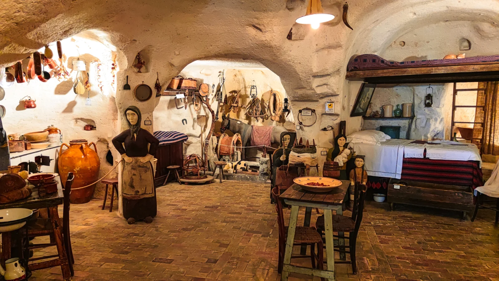 Casa grotta C'era una volta, Matera, Italy